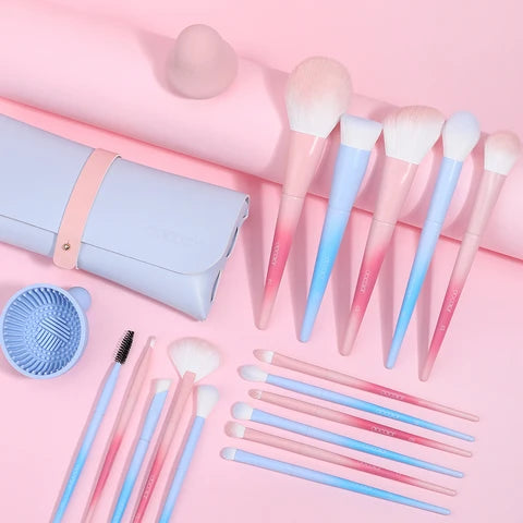 Fantasy Ⅲ - 16 piece Synthetic Brush Set  | DOCOLOR