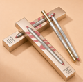 DELINEADOR DE LABIOS BICOLOR - AYVANNA REVER