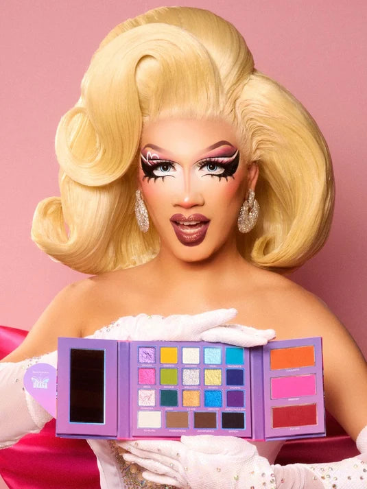 ***PREORDEN***  La Más Draga X Beauty Creations - Paleta de Rostro y Sombras