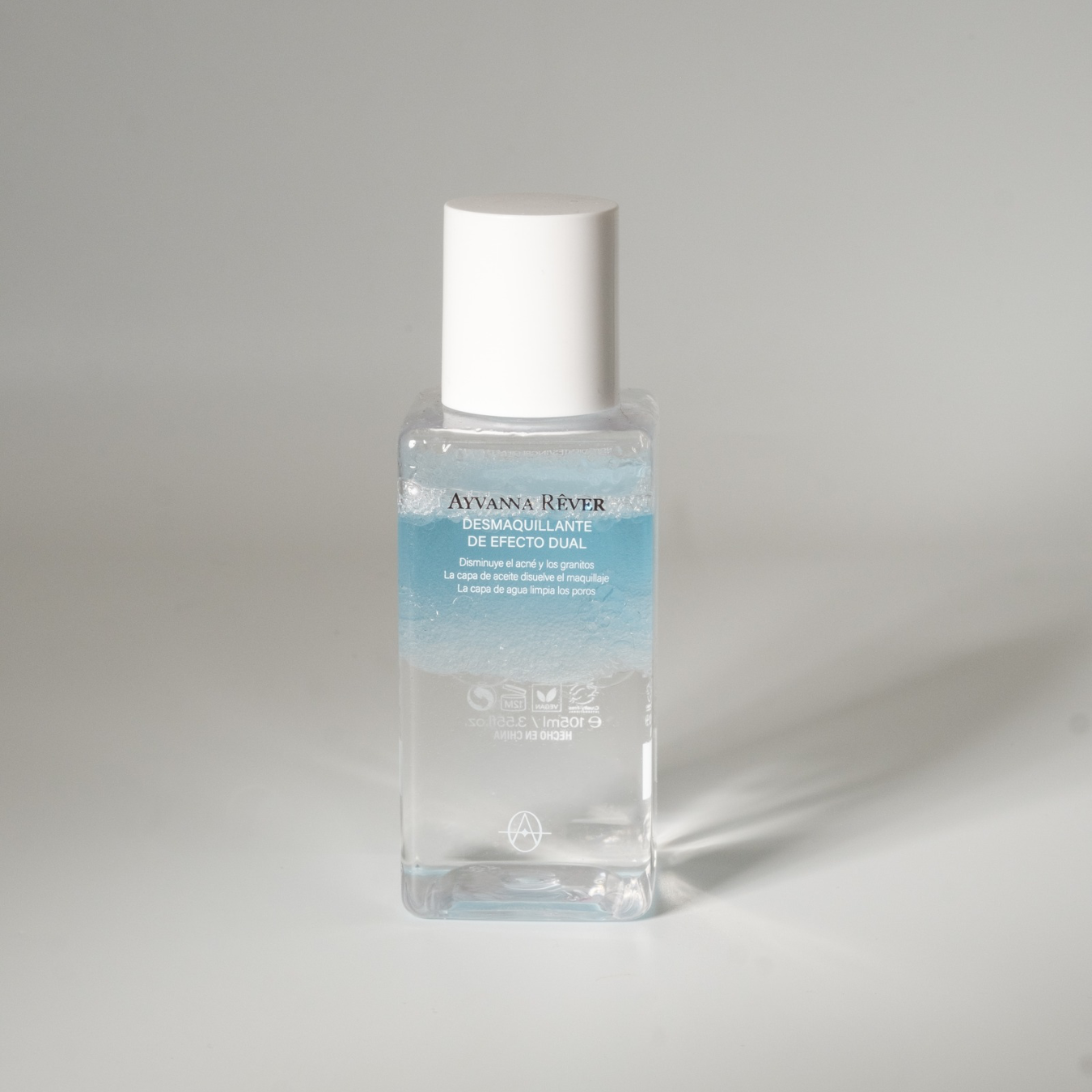 DESMAQUILLADOR DE EFECTO DUAL - AYVANNA REVER