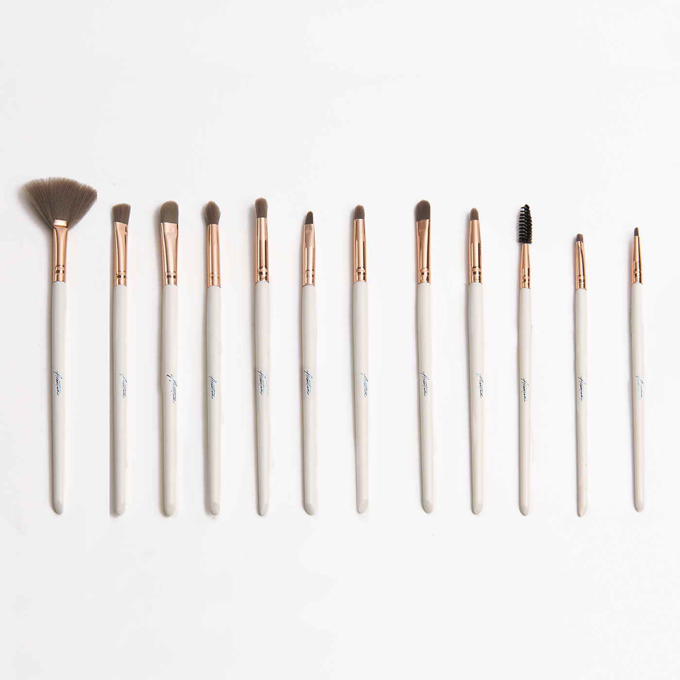 MAJESTIC WHITE Pro Brush Set 24 Brochas| Arantza Cosmetics