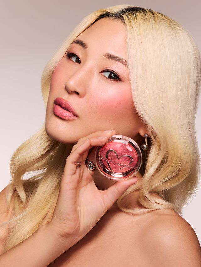 MINERALIZED MARBLE BLUSH  - BEAUTY CREATIONS